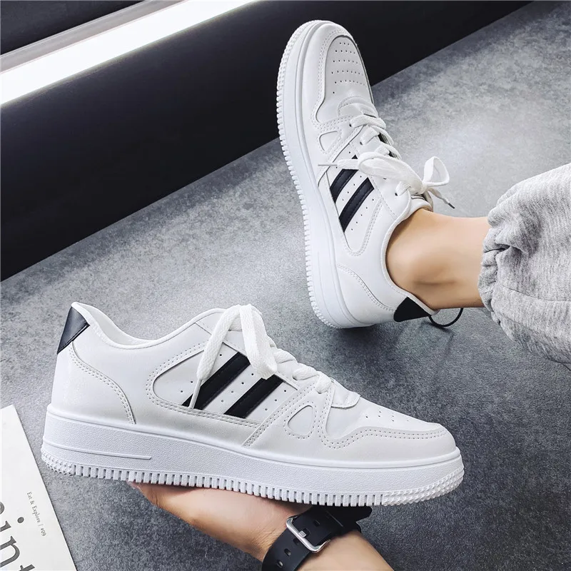 

Summer Breathable Men's Casual Shoes Mesh Breathable Man Casual Shoes Fashion Moccasins Lightweight Men Sneakers
