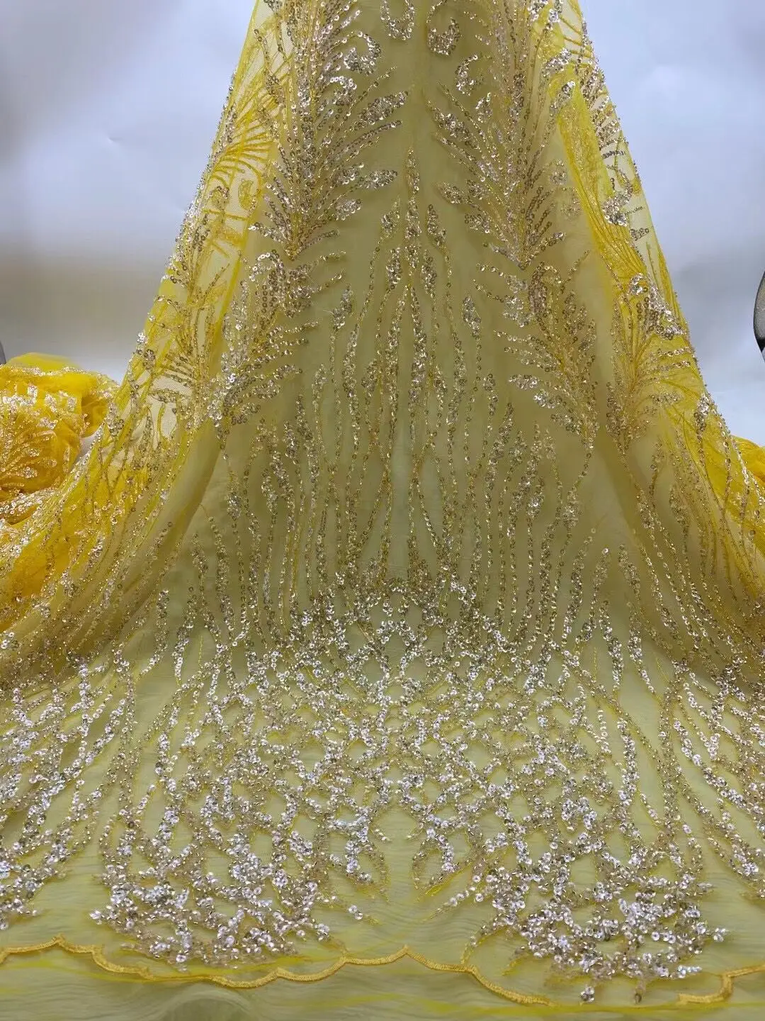 В африканском стиле последнего поступления французская вышивальная сетка