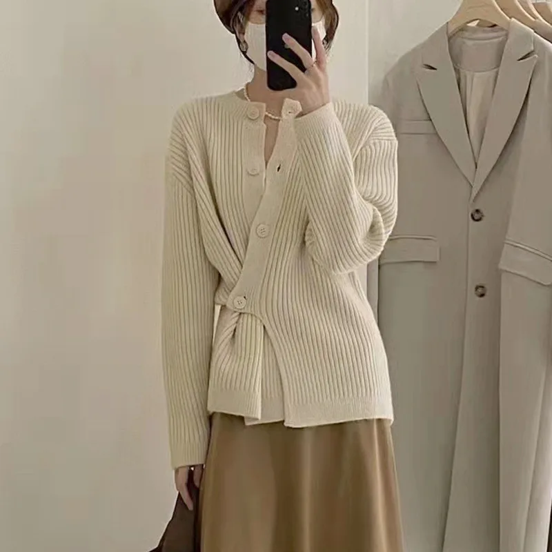 

2021 Winter New Irregular Knitted Cardigan Female Korean Style Thickened Fashion Temperament Sweater Coat Design Top