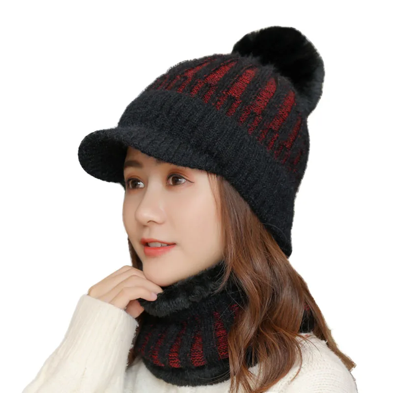 Брендовые новые зимние шапки с козырьком женские вязаные разных цветов шапочки