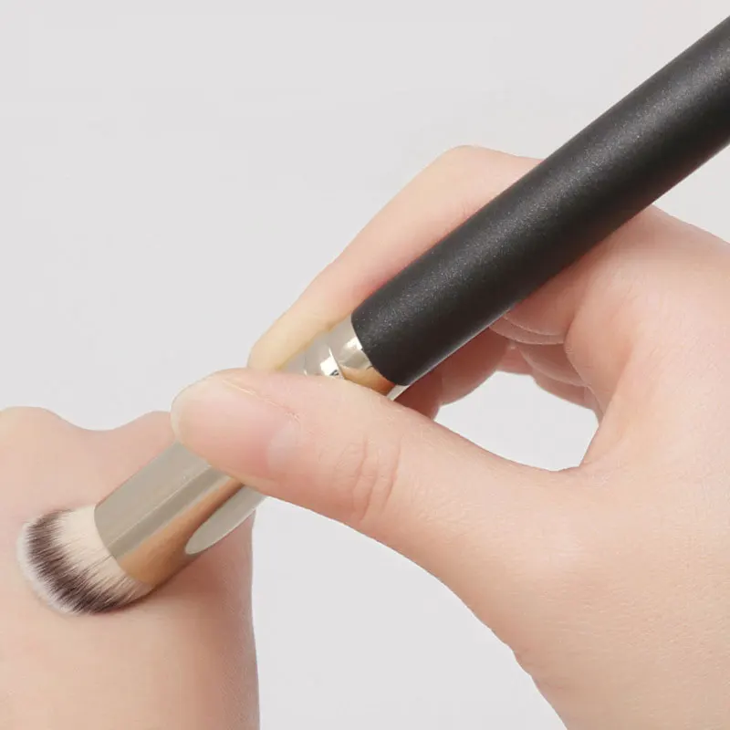 

2pc/ set Concealer Foundation Bronzer Brush oblique Make Up Brush for Cosmetics Face Liquid Blusher BB Cream Contour Beauty tool