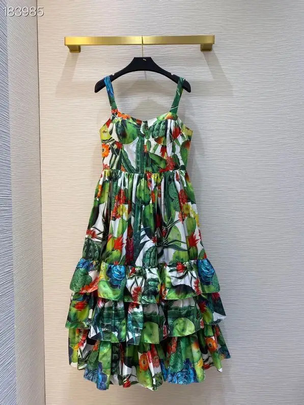 

Fashion Runway Summer Dress 2020 New Women Spaghetti Strap Floral Print Sleeveless Empire Green Midi Popular Ruffles Dress