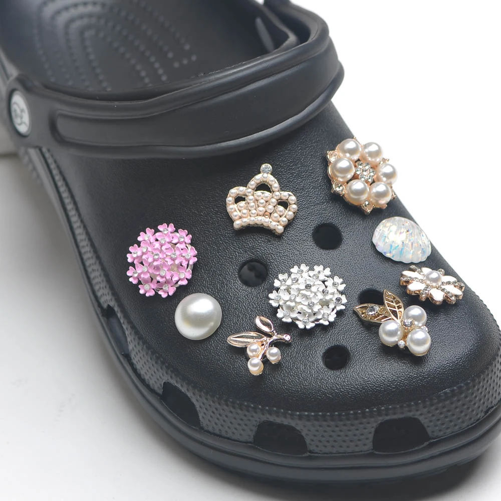 1PCS Croc Shoe charms Metal Pearl Button Shoes Decorations Garden Shoes Charm Accessories for Wristbands kids Party Xmas