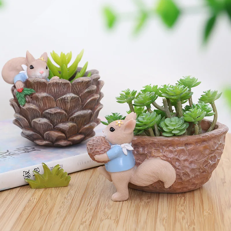 

Creative Home Garden Balcony Potted Flower Pot Cartoon Nut Garden Resin Succulent Plant Pot Desktop Decor(Not Included Plants)