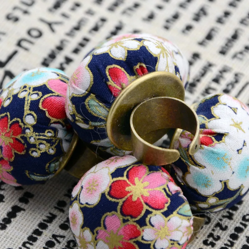 Случайный цвет подушки с булавкой кольцом регулируемые цветочные узоры квилтеры