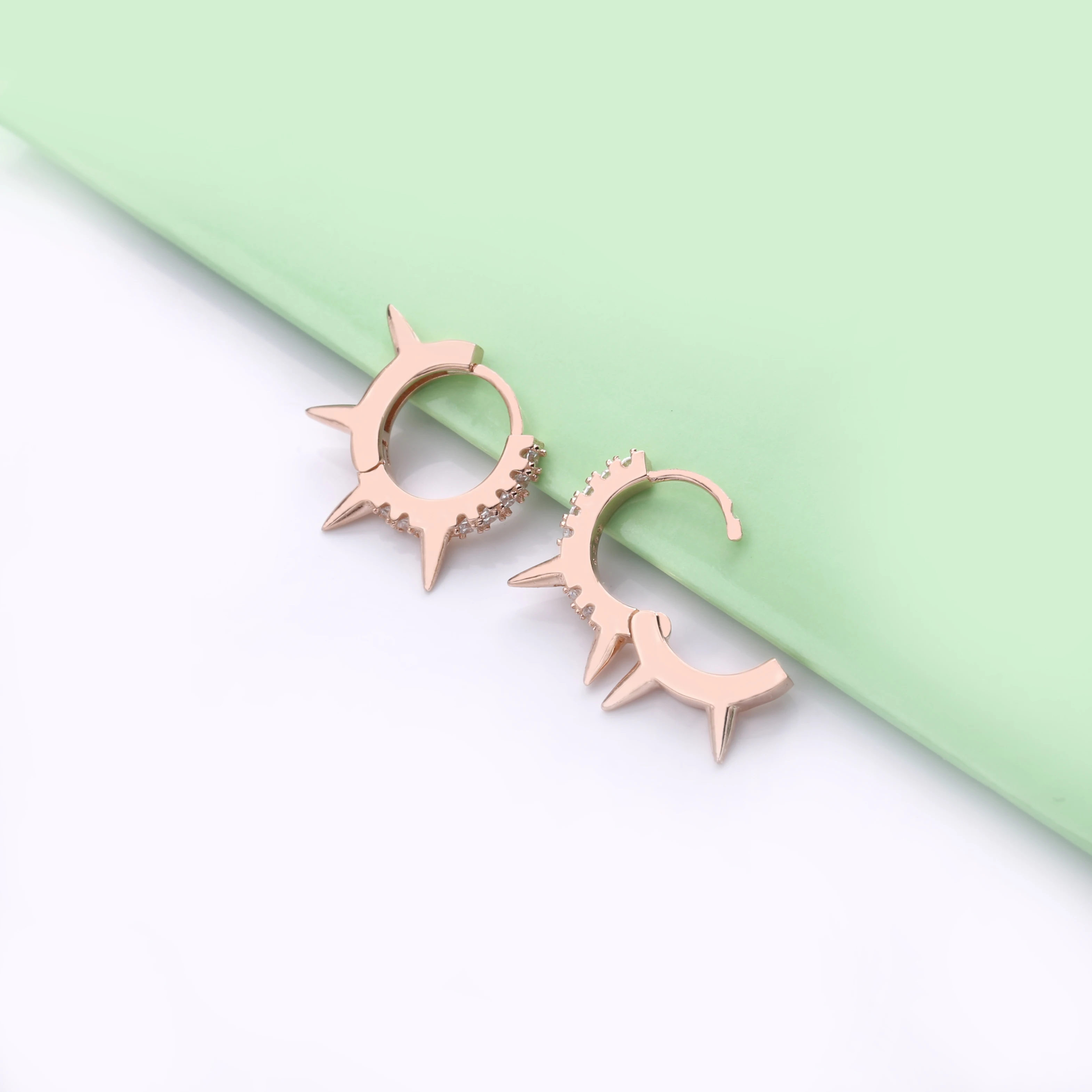 Словекабин 925 пробы Серебряная четырехъярусная цилиндрическая серьга в виде