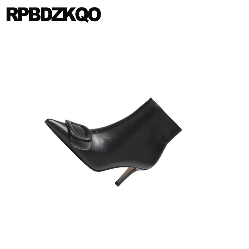 С боковой молнией сапоги на ремешках Цвет Черный Сезон осень 2021 Ботильоны