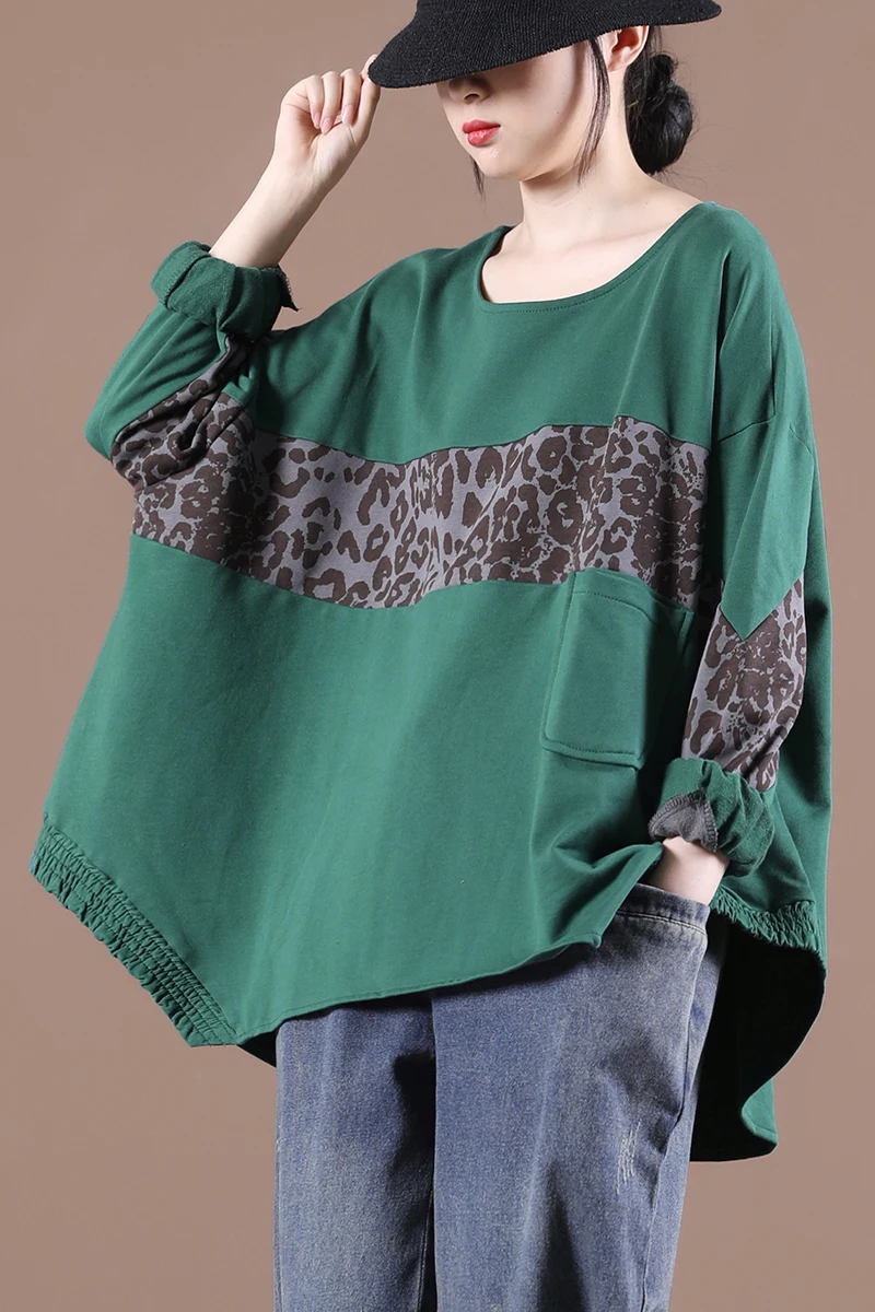 

IEQJ 2021 new spring and summer fashion women clothes round neck batwing sleeves leopard printed pullover loose shirt WP47406