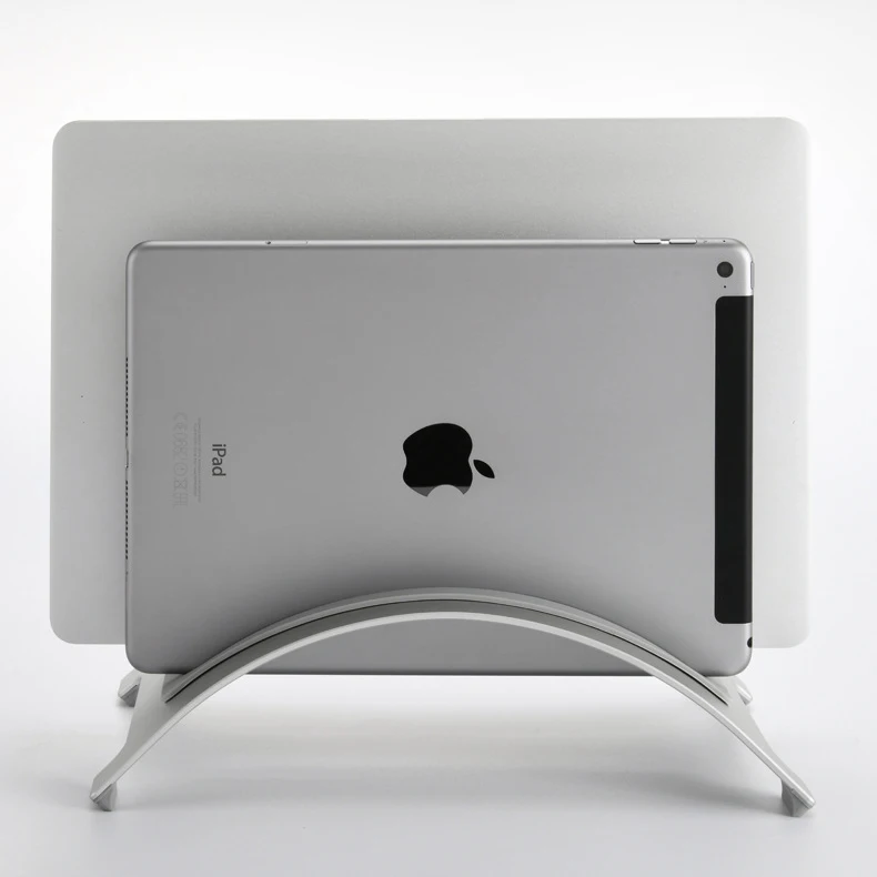 Вертикальная алюминиевая стойка для ноутбука, экономящая пространство, с антипрокручивающимся держателем для всех ноутбуков Apple MacBook Pro Air Retina от 11 до 17 дюймов.