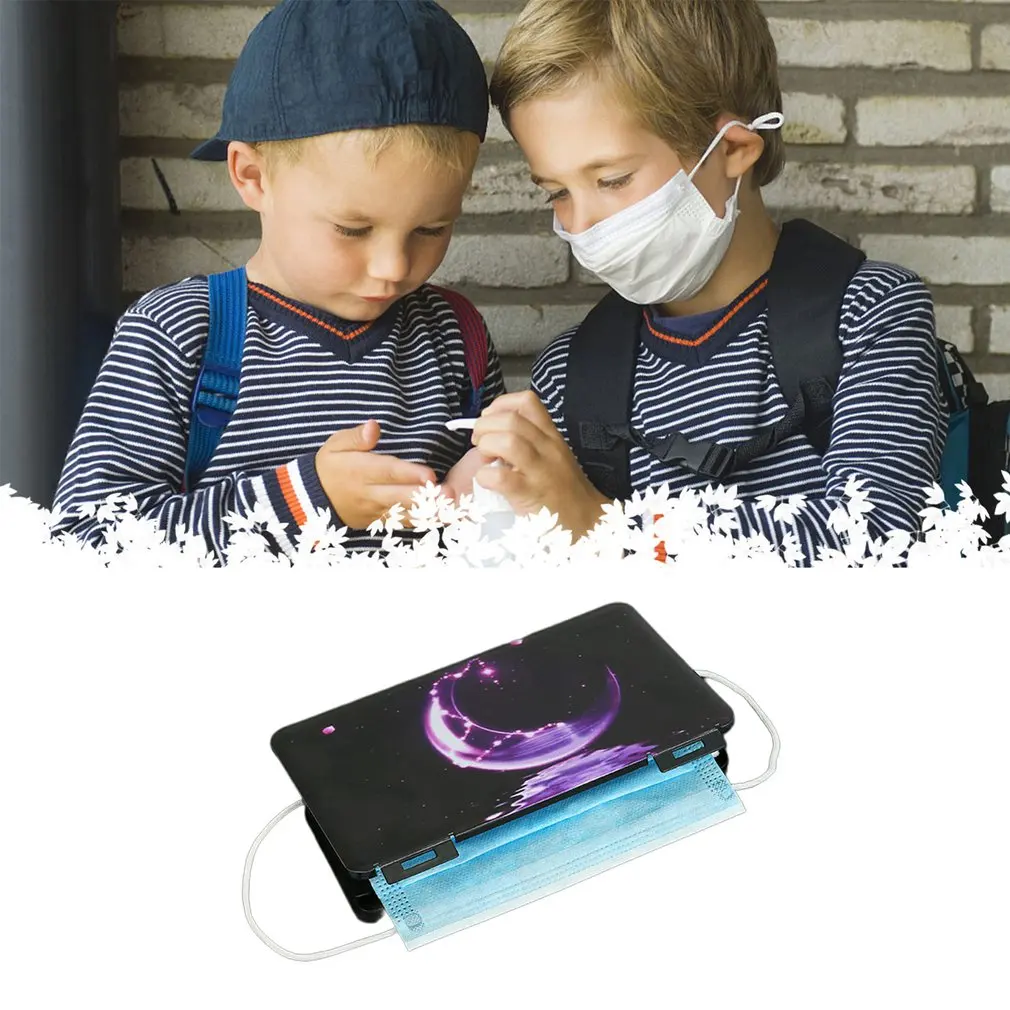 

Durable Practical And Portable Snap-on Mask Storage Box Outdoor Dust-proof Flip-top Mask Storage Box