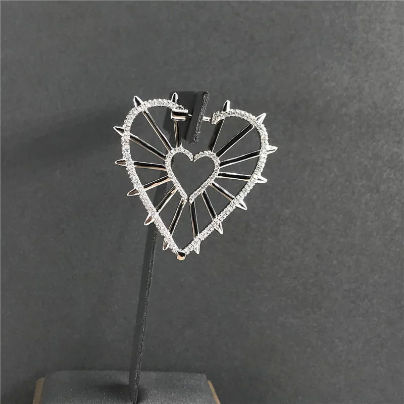 

s925 sterling silver January new heart-shaped earrings female fashion classic baroque style personalized heart-shaped earrings