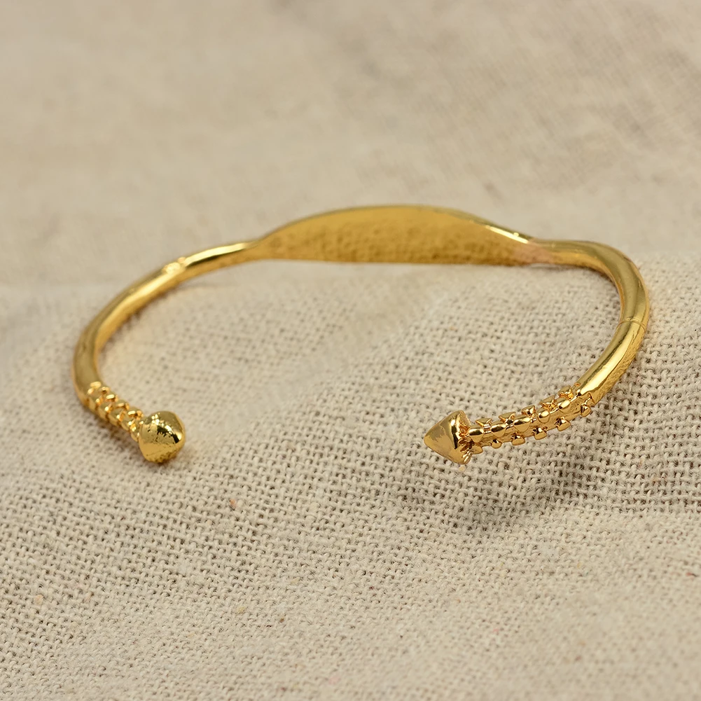 1 шт. пулевидный Дизайн Ювелирные изделия Эфиопский Цветок золотой цвет арабское