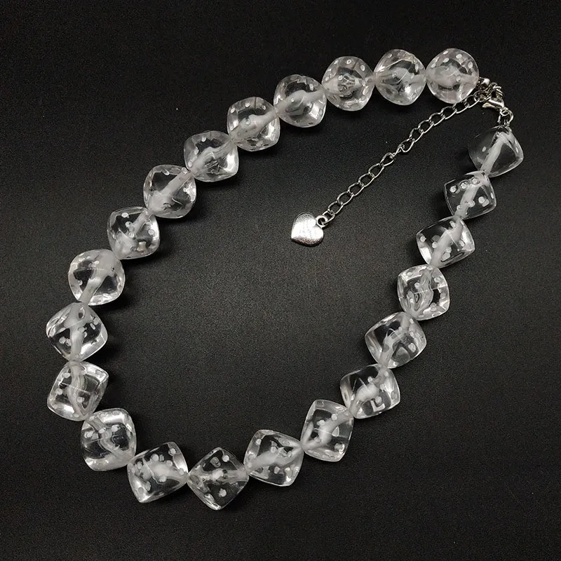 

Candy Acrylic Dices Choker Necklace for Women Girls Punk Jewelry Streetwear Trending Playful 3D Dice Beaded Necklace Dice FS37E4