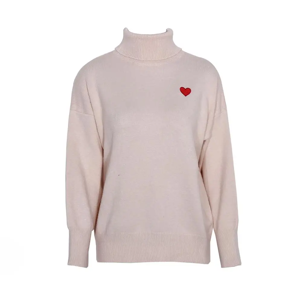 Женский вязаный свитер с вышивкой воротником-хомутом и рукавами-фонариками