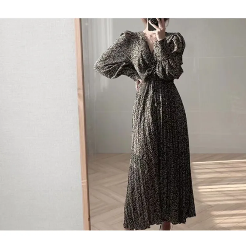 

Women Dress Floral Pleated Slimming All-Match 2020 Fashion Stylish V-Neck Brief Casual Loose Long 3 Colors Elegant Female Dress