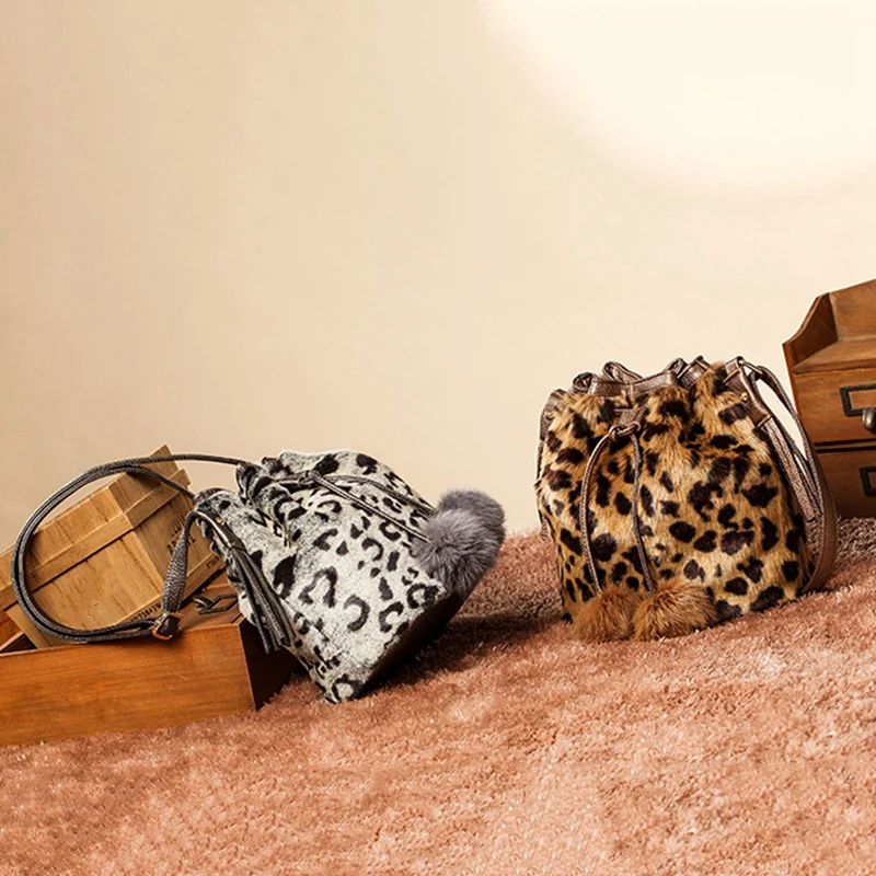 

Women's Bag Versatile Fashion Bucket Bag Women's One Shoulder Messenger Bag