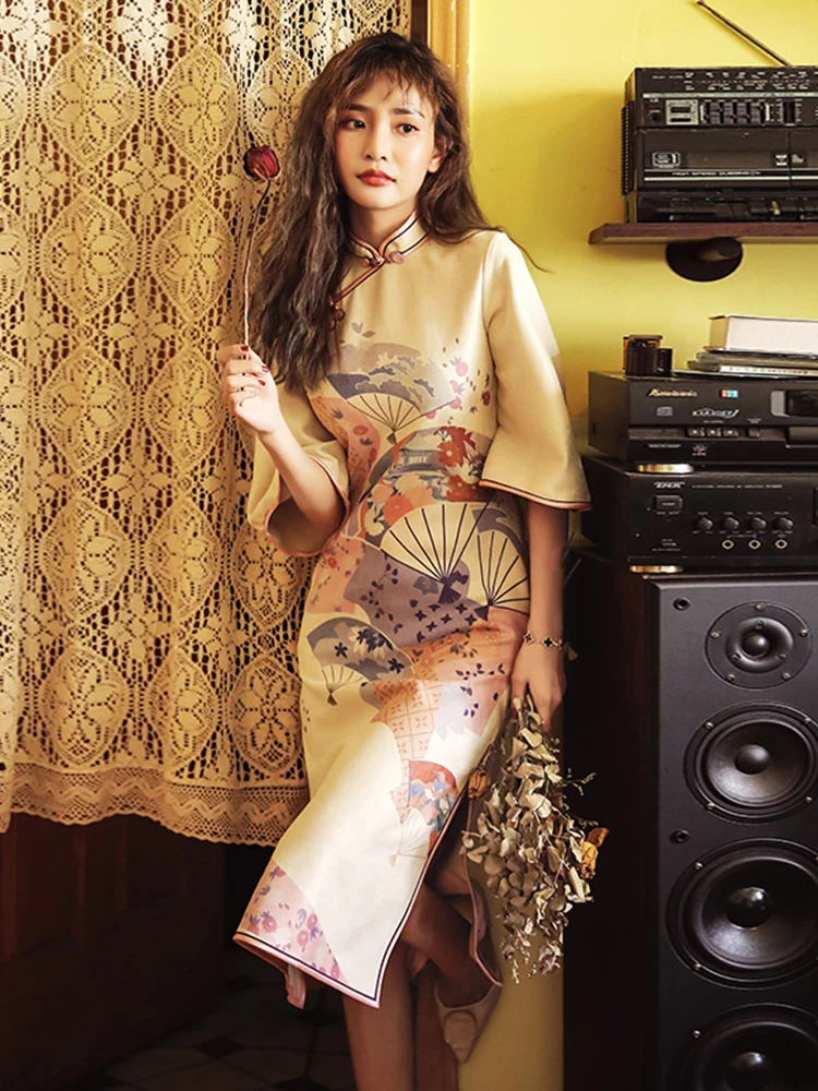 

Retro Chinese Style Loose Plus Size Long Sleeve Cheongsam