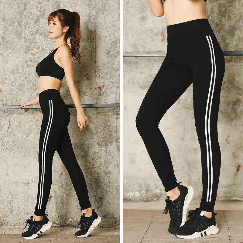 

2021 Spring Sports Elastic Parallel Bars Letter Pattern Printed Feet Tight-fitting Leggings Women Plus Size Pants High Waist