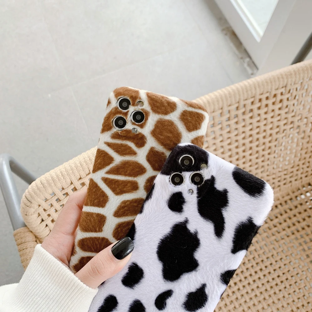 

Cow Milk Black White Warm Plush Phone Case For iPhone 11 12 Pro Max XR XS X 7 8 Plus Luxury Simple Furry Fur Back Cover Shell