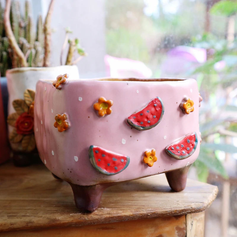 Полипропиленовая тарелка большой горшок из сырого камня с цветами нескольких