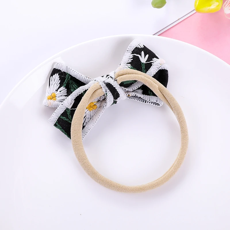 

Baby Bows Headband For Girls Daisy Hair Accessories Infant Embroidery Headbands Kids Elastic Hairbands Toddler Long Tail Bandage