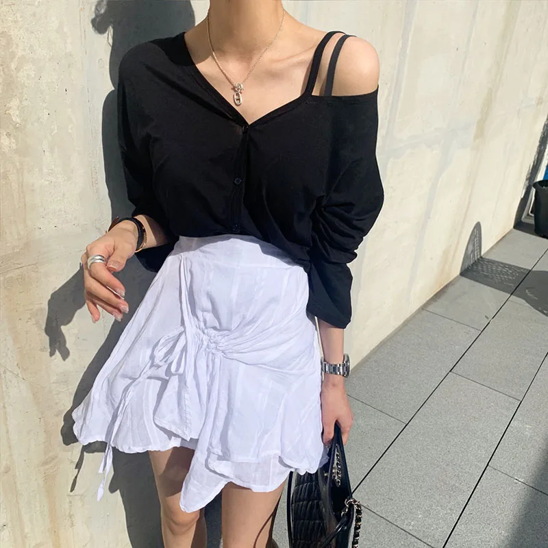 

Sexy Solid Color Blouse Women Spring Long Sleeved Shirts Tops Fashion Off Shoulder Button Blouses Sexy Hollow V-Neck Blouse