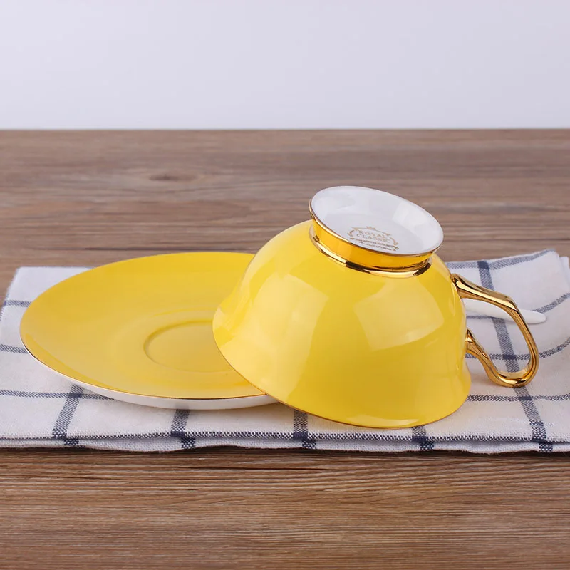 

Top Grade Nordic Bone China Coffee Cup Creative European Tea Cup Set And Saucer Home Party Afternoon Tea Teacup Porcelain Nice G