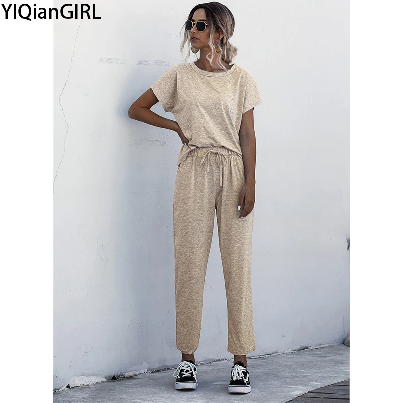 

2021 New 2 Pieces Of Ladies Summer Sportswear Suit Casual Wear Short-Sleeved Tops Trousers Sportswear Casual Suit