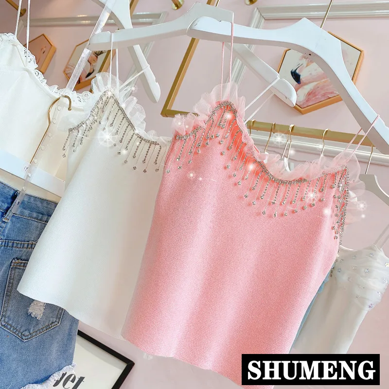 Женский топ на бретельках трикотажная Облегающая майка со стразами и кисточками