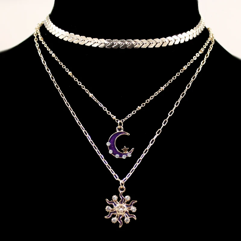 

New Vintage Multilayer Moon Star Eye Pendant Necklace Women Gold Silver Color Choker Necklaces Jewelry Portrait Chunky Chains