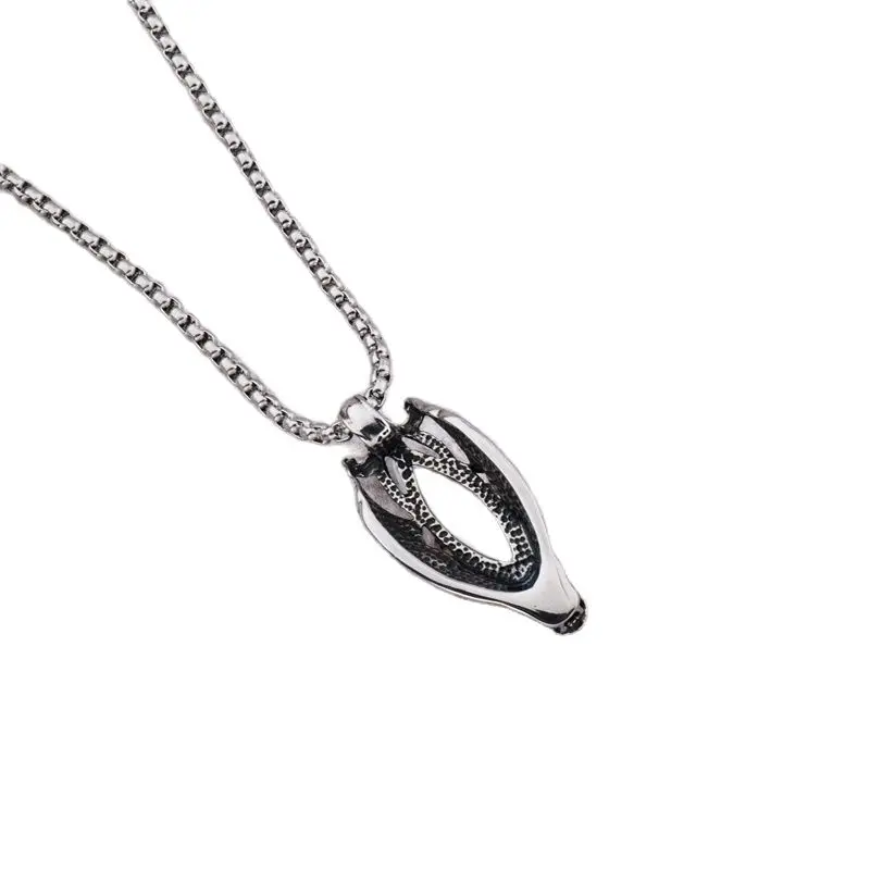 Женское винтажное ожерелье подвесное в готическом стиле с кристаллами летучей