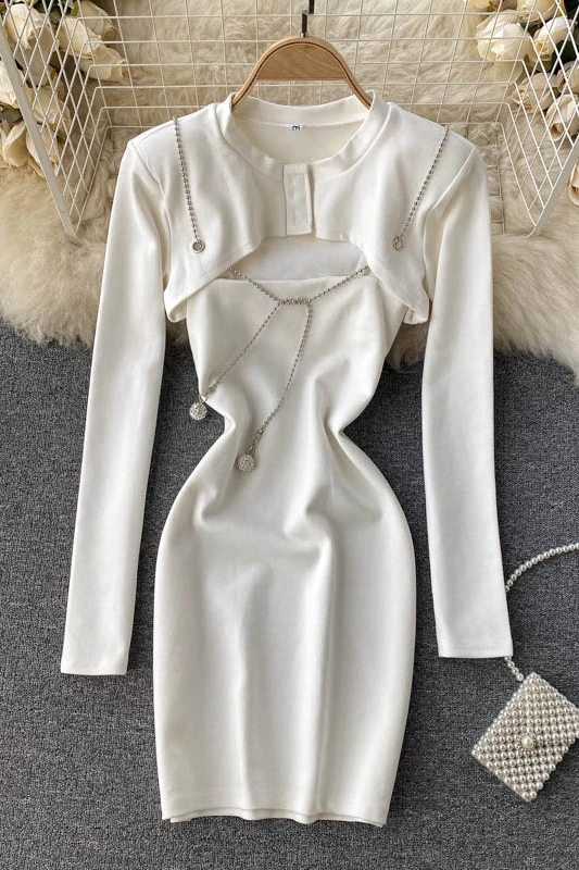

Ladies style and western style skirt suit two-piece design sense chain short long sleeve blouse + suspender dress trend