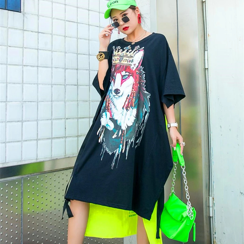 Женское платье-рубашка с мультяшным принтом свободное асимметричное в стиле