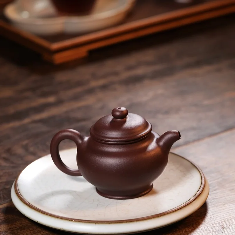 

Zhijun, a famous Yixing expert, Zisha pot, a pure handmade Zisha pot, raw ore, Benshan Purple mud and a kungfu tea set