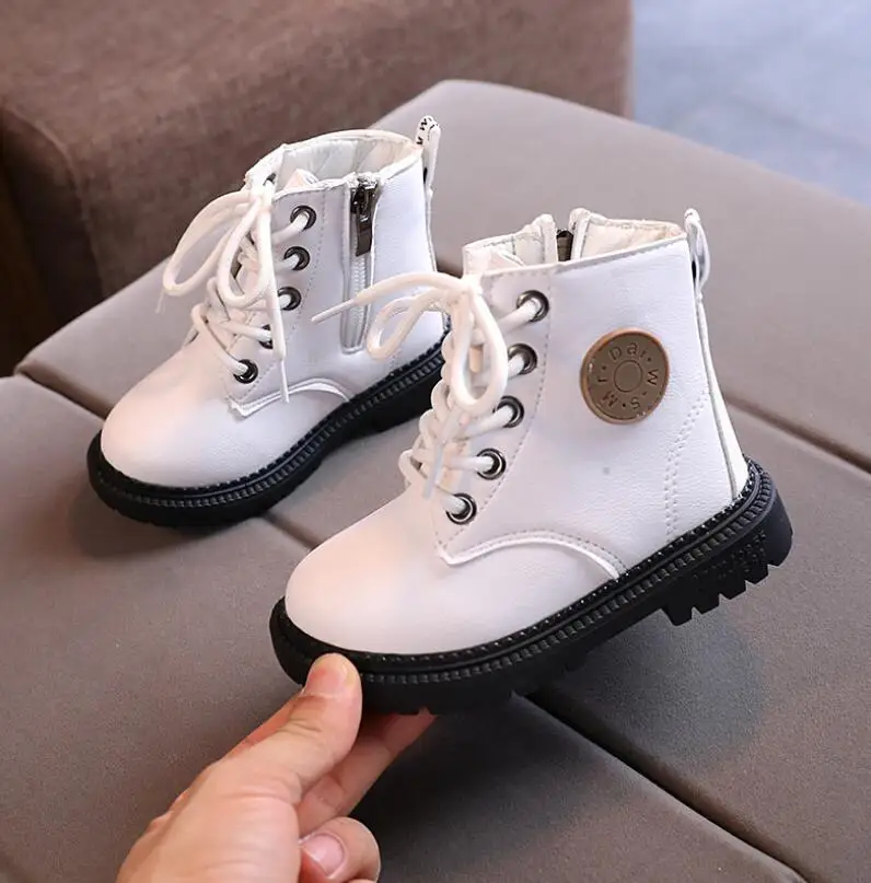 Брендовые осенне зимние детские ботинки мартинсы для мальчиков и девочек модные