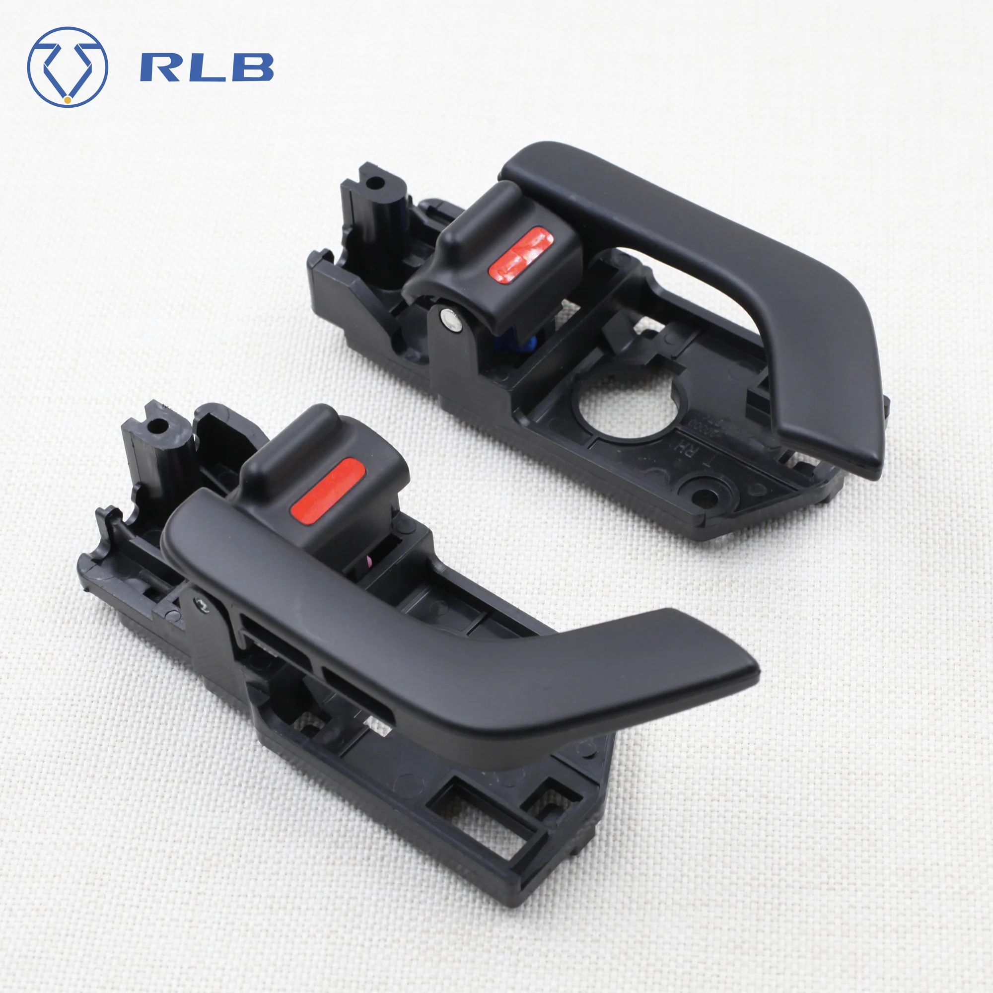 Левая и правая внутренняя дверная ручка 82620-2C000 82610-2C000 для Hyundai Tiburon 2003-2008 TIBURON TUSCANI
