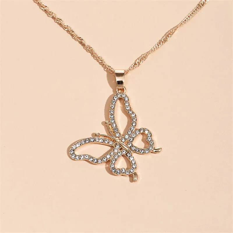 

Sweet Temperament Personality Full Diamond Butterfly Pendant Necklace for Women