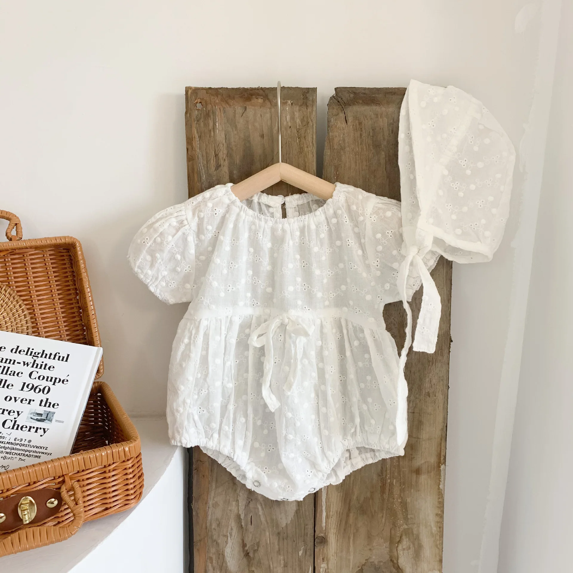 

0-3T Newborn Kid Baby Girls Clothes Summer Short Sleeve Lace Bodysuit Elegant Cute Sweet Cotton Jumpsuit Body Suit White Outfit