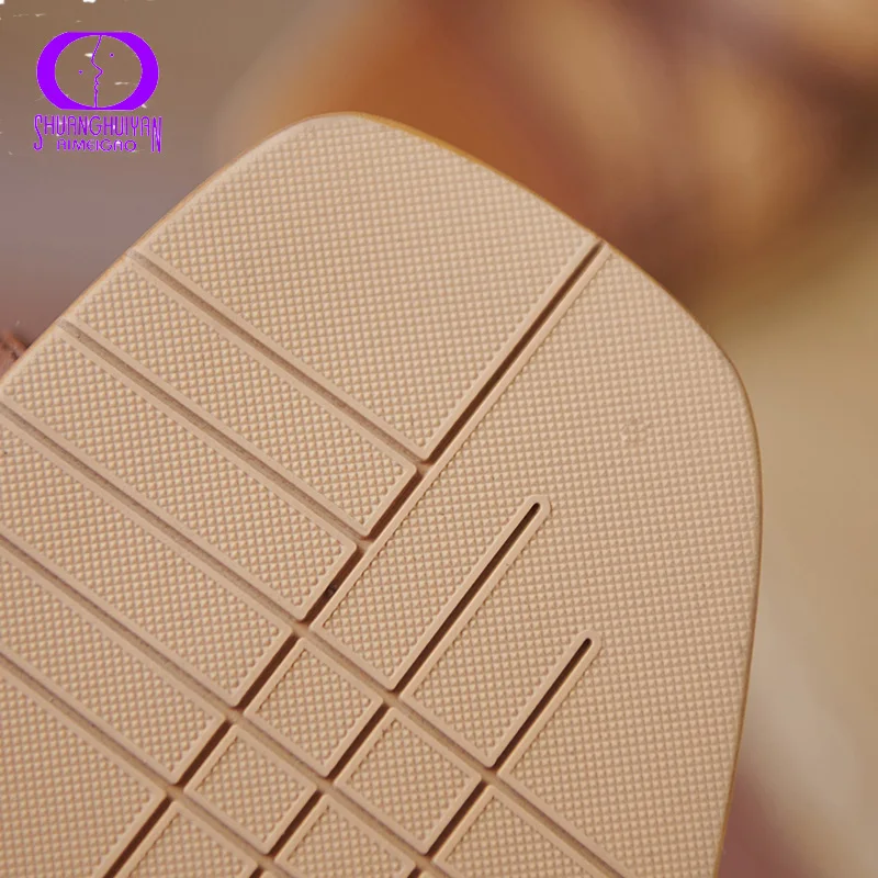 

AIMEIGAO Summer Genuine Leather Sandals Women 2021 Square-Head Flat With Cross-Straps Solid Color Cowhide Beach Ladies Shoes