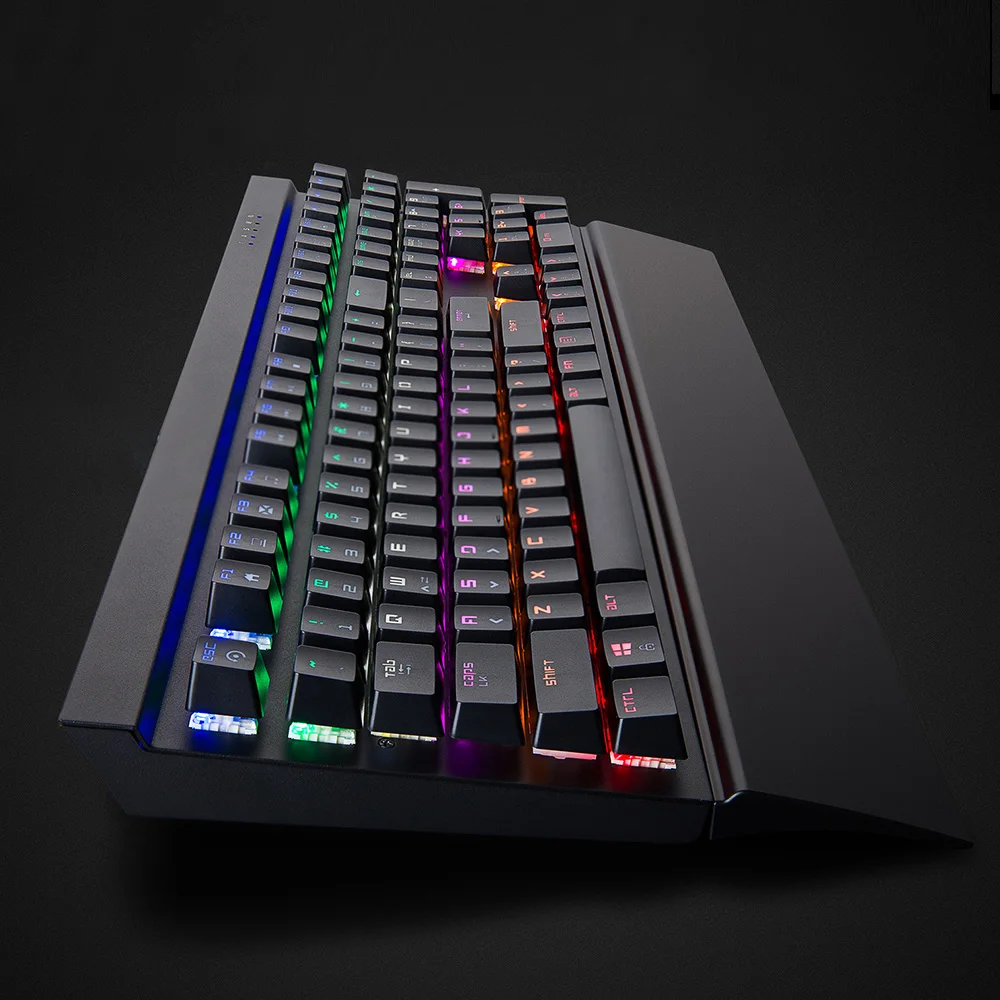 Механическая игровая клавиатура MK15 RGB с подставкой для рук и запястья 108