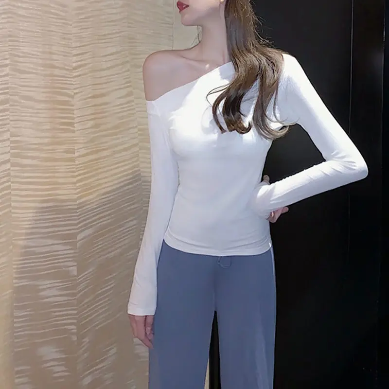 RealShe Футболка женская хлопковая с вырезом лодочкой и длинным рукавом Однотонная