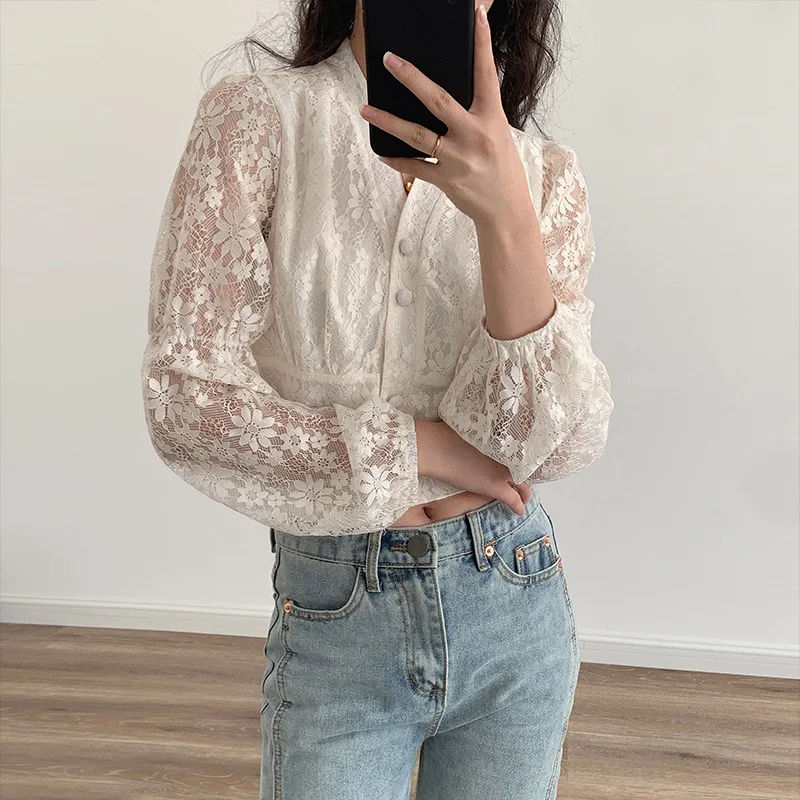 

Womens Short Slim Fitting Shirt Ladies Lace Long Sleeved V Neck Single Breasted Design Offic Lady Clothing Temperament Lady Tops