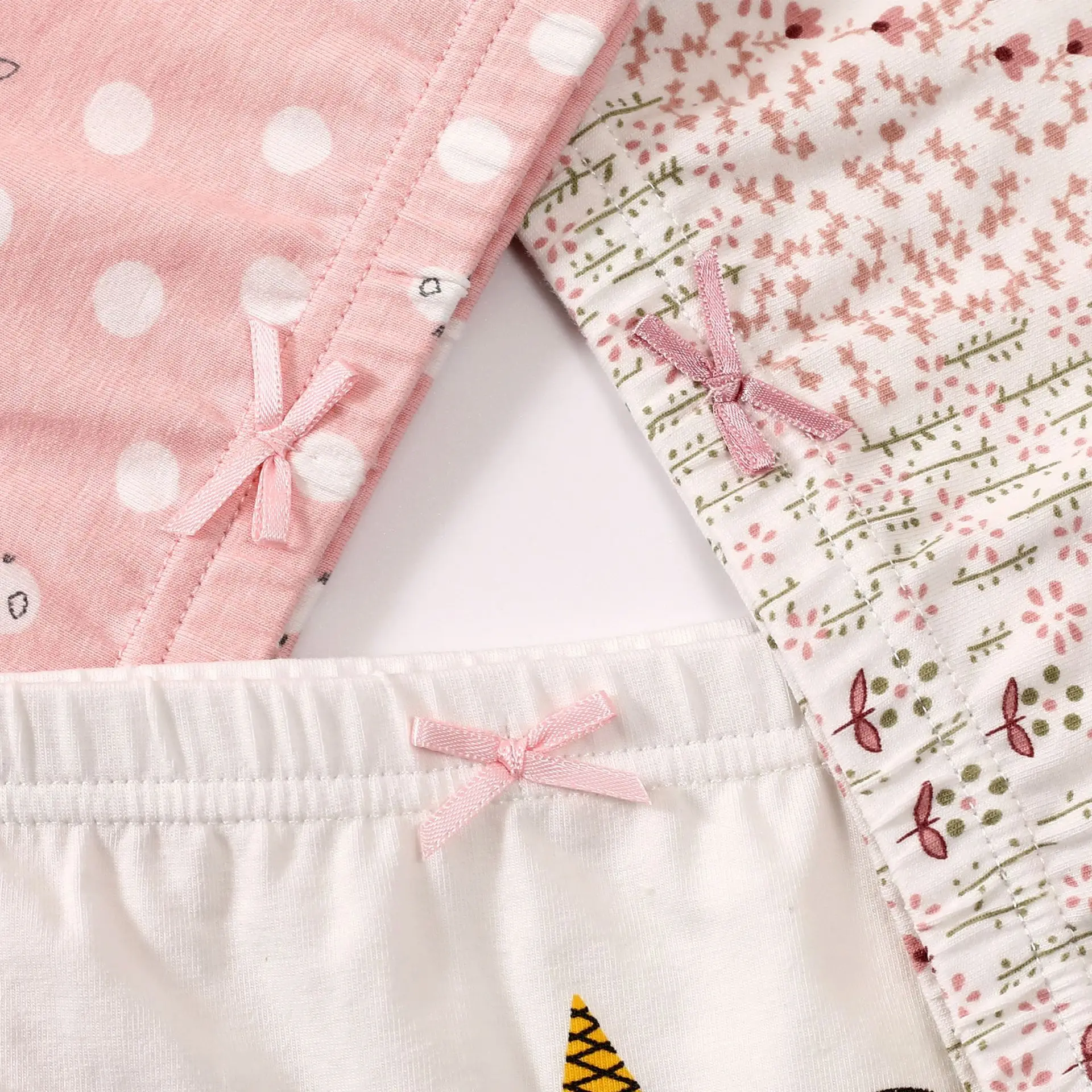 

Three-Piece CHILDREN'S Underwear Cotton Girls Boxer Underwear Cartoon Baby Hot Pants Boxers Baby Underwear Wholesale