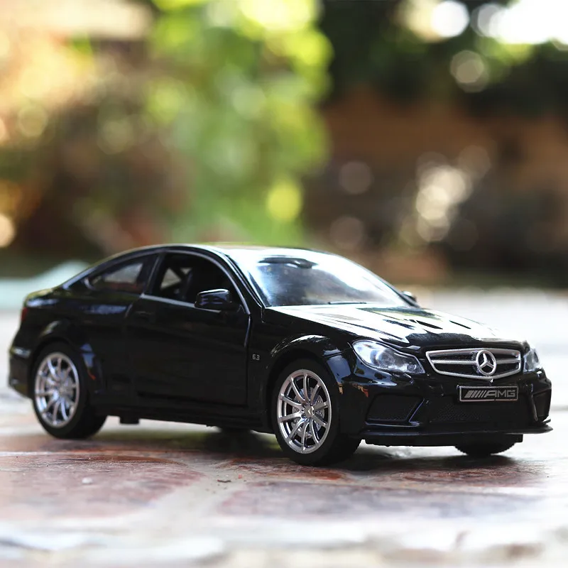 

Bisney 1:32 Toy Car Benzs C63 Car Model High-simulation Acoustooptic Car Decoration Gifts Children's Toys Car Products Favorites