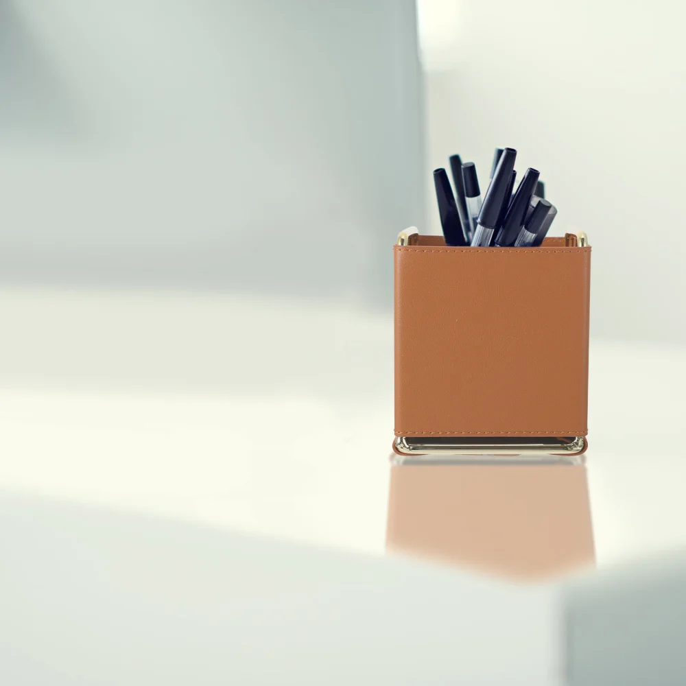 

1Pc Creative Leather Pen Holder Sundries Storage Box Home Office Supply Brown