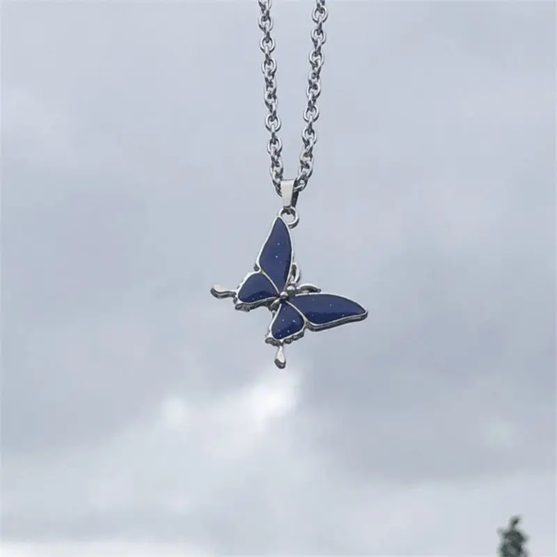 

2021 New Butterfly Gemstone Color Change With Temperature Necklace Butterfly Magic Emotion Feeling Mood Pendant Necklace Jewelry