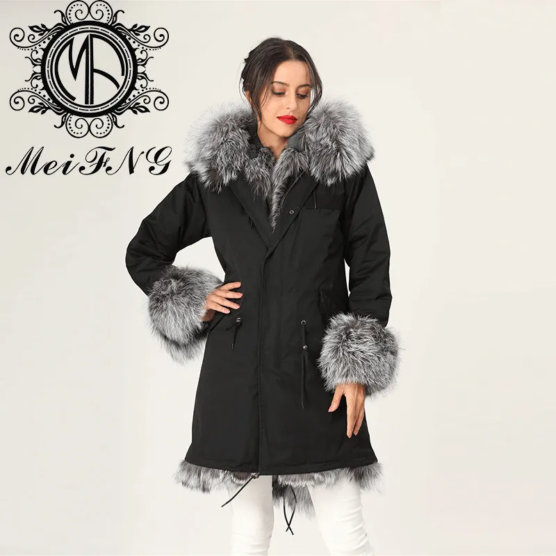 

Concealed zip centre-front fastening Sliver fox fur coat graceful sknow coat with big size