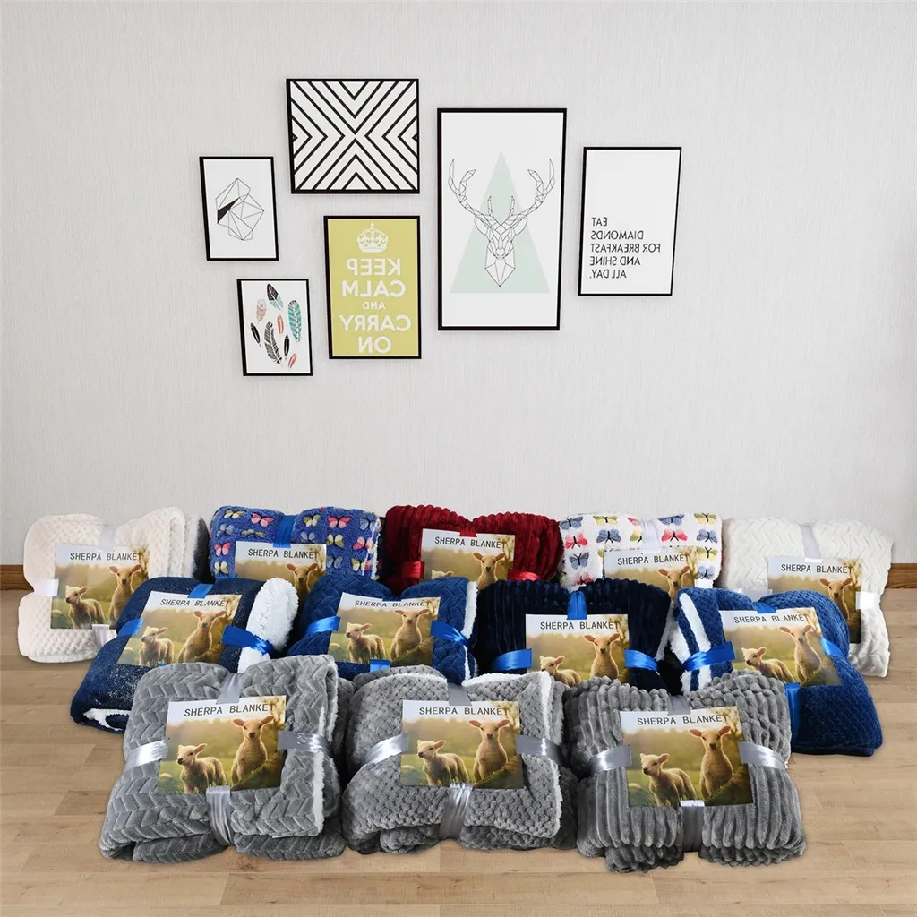 Мягкое теплое одеяло из кораллового флиса зимнее покрывало в клетку с ананасом