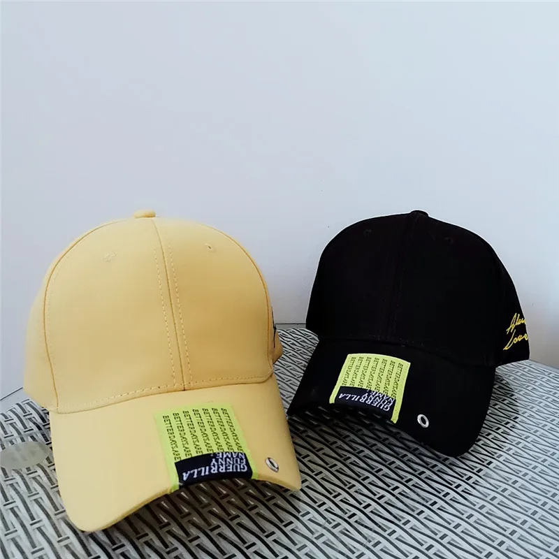 

Korea Style Solid Color Cotton Stylish Men's Baseball Hat Lable Letter Embroidery Logo Women's Baseball Cap with Adjust Botton