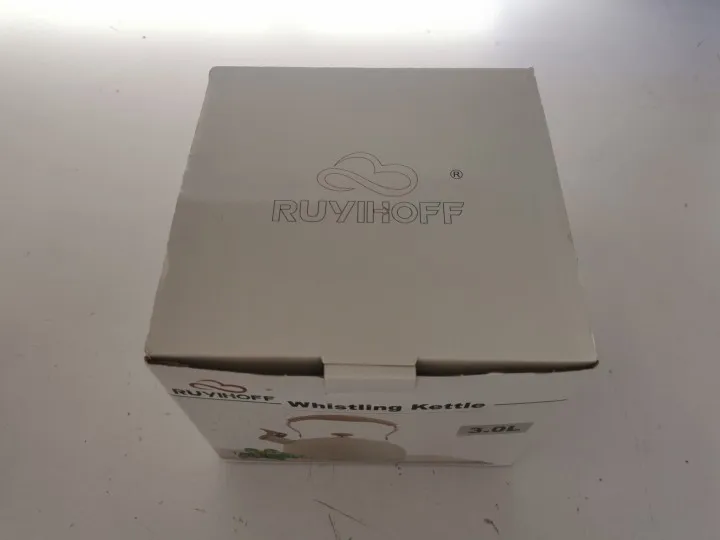 Универсальный чайник для кофе и чая 2 5 л в скандинавском стиле со свистком